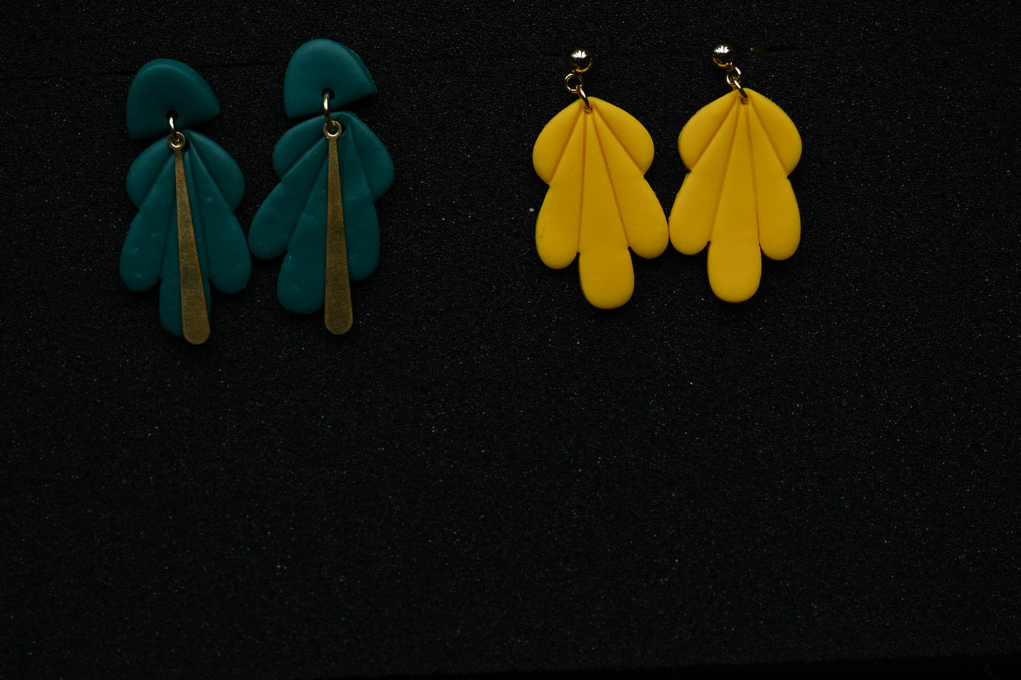Dangle stud earrings Fan Shape